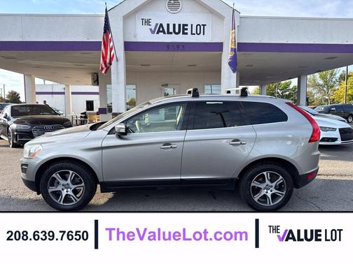 Seashell Metallic 2012 Volvo XC60 T6