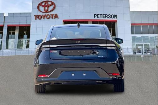 2025 Toyota Prius L