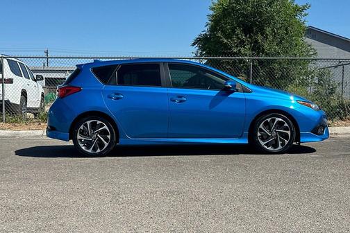 Electric 2018 Toyota Corolla iM Base