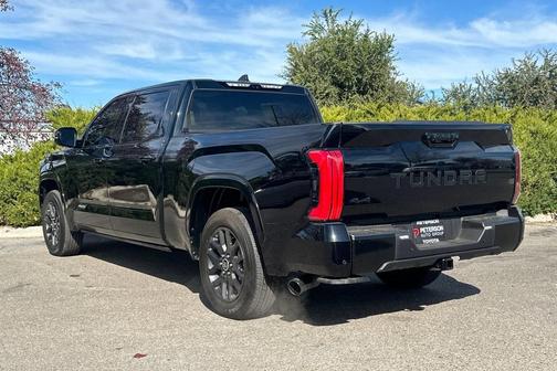 2023 Toyota Tundra Hybrid Platinum