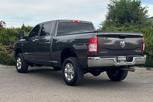2023 RAM 2500 Big Horn Crew Cab 4x4 6'4' Box