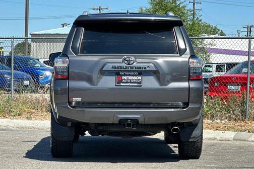 Magnetic Gray Metallic 2016 Toyota 4Runner SR5