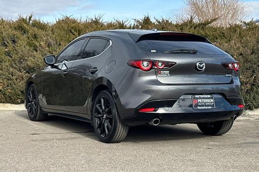 2022 Mazda Mazda3 FWD w/Premium Package