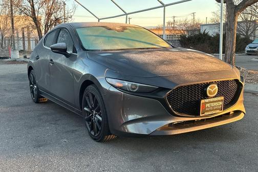 2022 Mazda Mazda3 FWD w/Premium Package