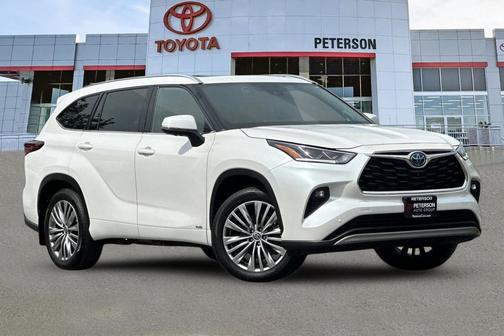 2024 Toyota Highlander Hybrid Platinum