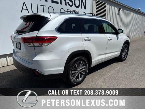 Blizzard Pearl 2018 Toyota Highlander XLE