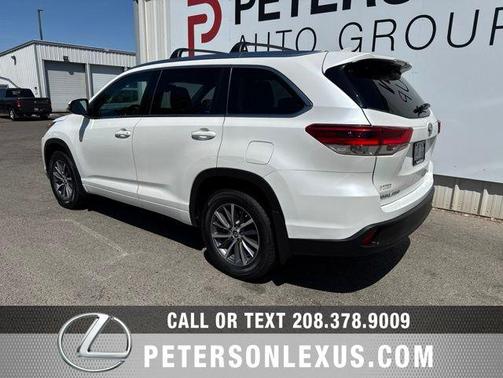 Blizzard Pearl 2018 Toyota Highlander XLE