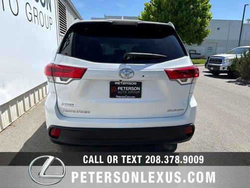 Blizzard Pearl 2018 Toyota Highlander XLE