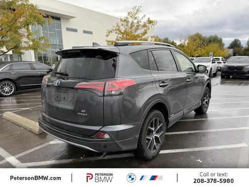 2017 Toyota RAV4 Hybrid SE