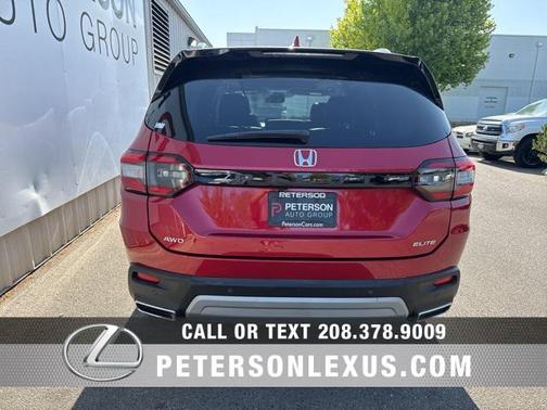 2023 Honda Pilot AWD Elite