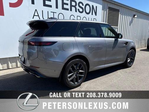 Borasco Gray Metallic 2024 Land Rover Range Rover Sport SE