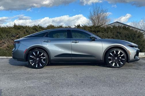 2025 Toyota Crown Platinum