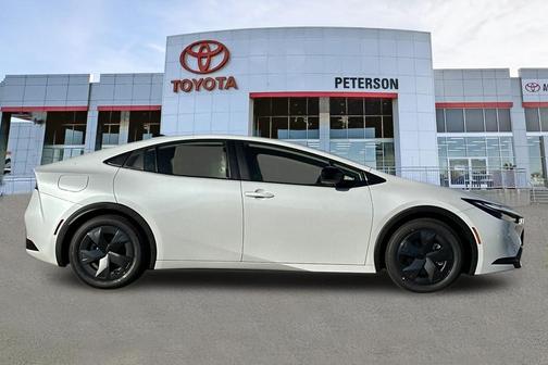 2026 Toyota Prius Plug-In Hybrid SE