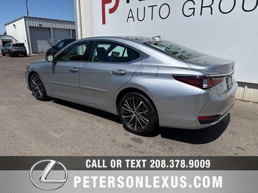 Iridium 2024 Lexus ES 250 Base