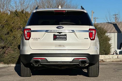 2017 Ford Explorer Platinum