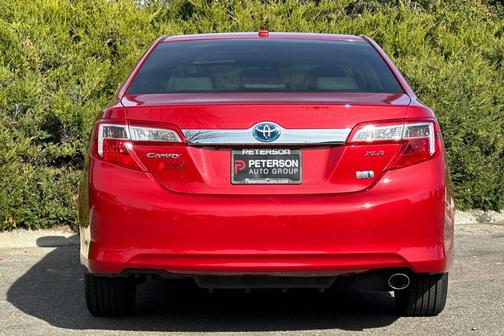2014 Toyota Camry Hybrid XLE