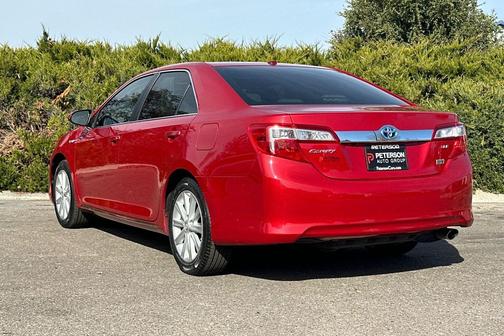 2014 Toyota Camry Hybrid XLE