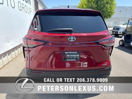 2021 Toyota Sienna LE