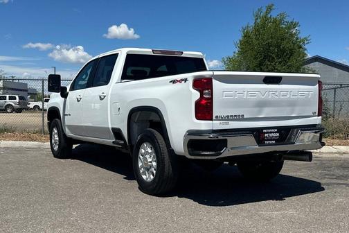 Summit White 2021 Chevrolet Silverado 2500 LT