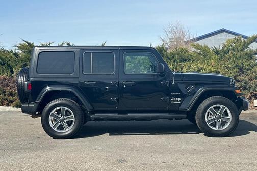 2022 Jeep Wrangler Unlimited Sahara