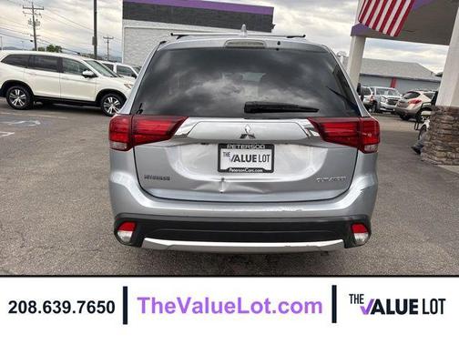 Rally Red Metallic 2017 Mitsubishi Outlander Sport 2.0 ES
