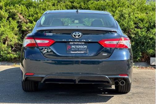 2020 Toyota Camry SE