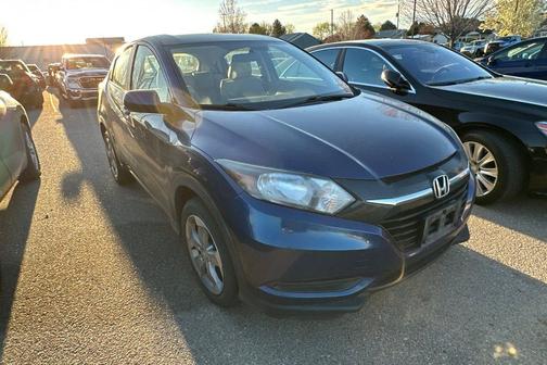 Deep Ocean Pearl 2017 Honda HR-V LX