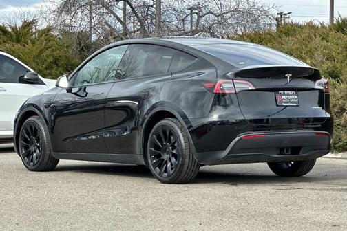 2023 Tesla Model Y Long Range Dual Motor All-Wheel Drive