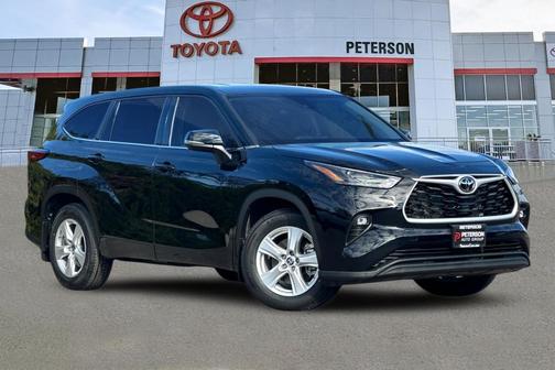2022 Toyota Highlander LE