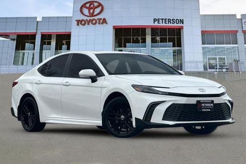 Ice Cap 2025 Toyota Camry SE