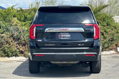 2022 GMC Yukon XL SLT