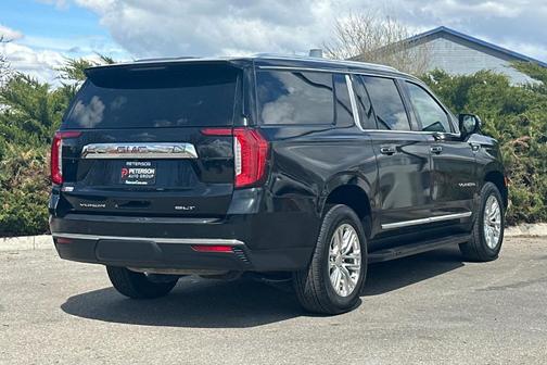 2022 GMC Yukon XL SLT
