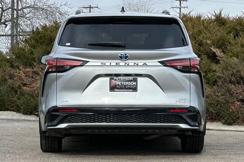 2024 Toyota Sienna XSE 7 Passenger