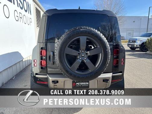 2024 Land Rover Defender 110 P400 X-Dynamic SE