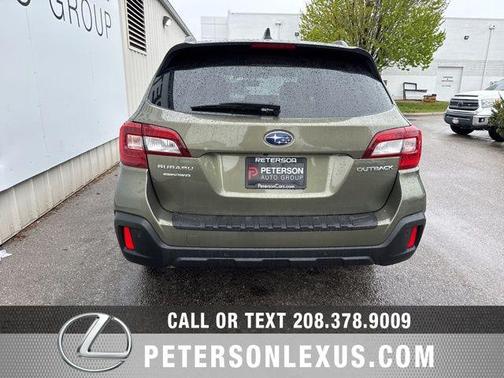 Wilderness Green Metallic 2018 Subaru Outback 2.5i Touring