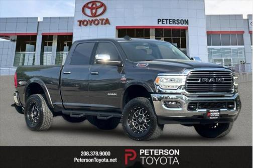 2020 RAM 2500 Laramie Crew Cab 4X4 6'4' Box