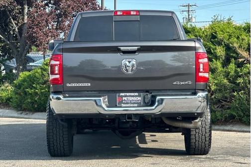 2020 RAM 2500 Laramie Crew Cab 4X4 6'4' Box