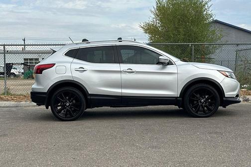 2017 Nissan Rogue Sport SL