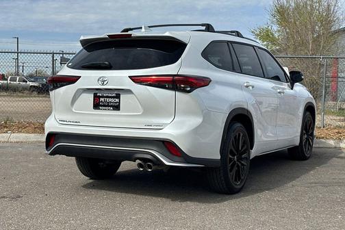 Wind Chill Pearl 2023 Toyota Highlander XSE