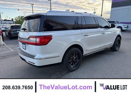 Diamond White 2019 Lincoln Navigator L Reserve