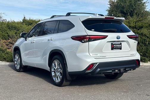 2023 Toyota Highlander Hybrid Limited