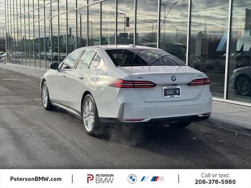 2024 BMW 530 i xDrive