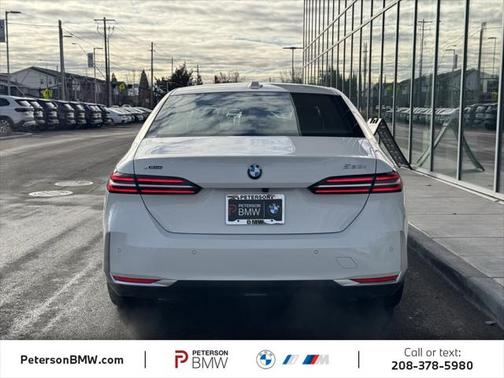 2024 BMW 530 i xDrive