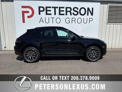 2019 Porsche Macan Macan