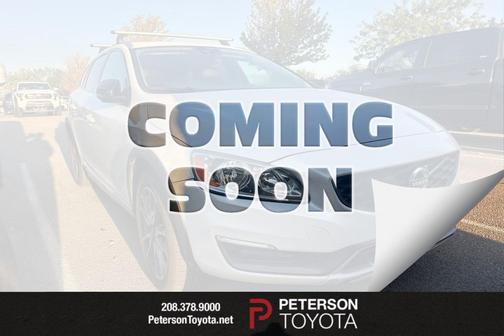 2015 Volvo V60 Cross Country T5