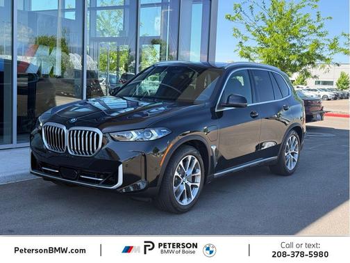Black Sapphire Metallic 2026 BMW X5 PHEV xDrive50e