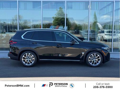 Black Sapphire Metallic 2026 BMW X5 PHEV xDrive50e