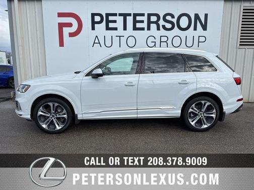 2022 Audi Q7 55 Premium Plus