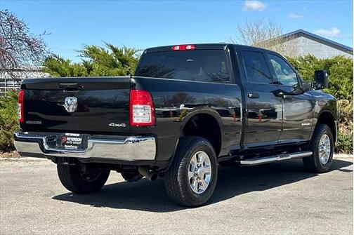 2023 RAM 2500 Big Horn Crew Cab 4x4 6'4' Box