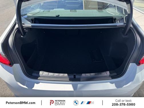2025 BMW 330 i xDrive